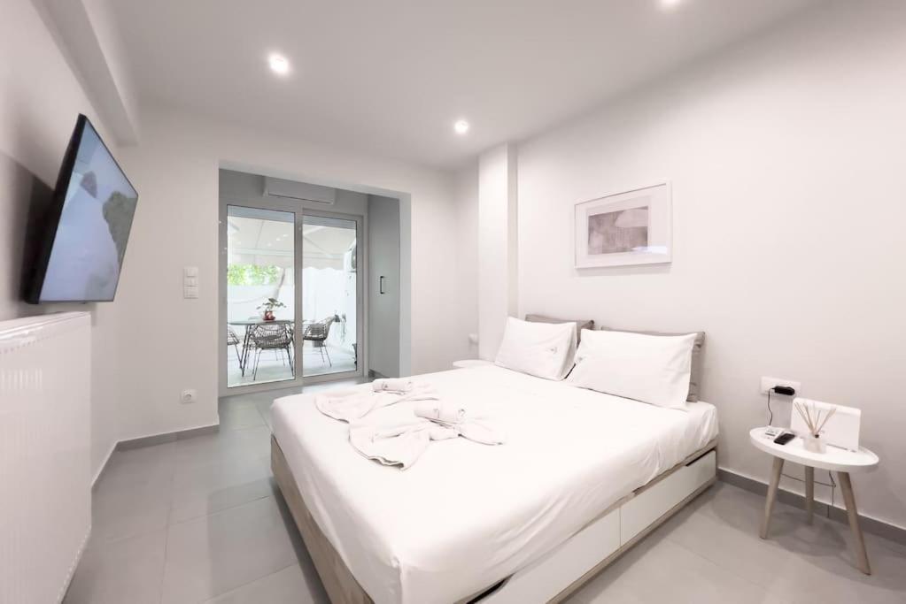 Luxury Studio With Garden Next To Acropolis เอเธนส์ ภายนอก รูปภาพ