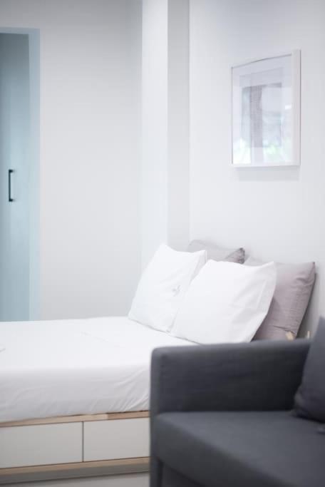 Luxury Studio With Garden Next To Acropolis เอเธนส์ ภายนอก รูปภาพ
